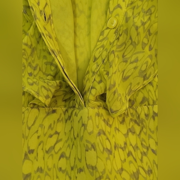 CAbi Reign Chartreuse Ruffle Sleeveless Pop-Over Button Front Blouse #3071 - S - Picture 7 of 10